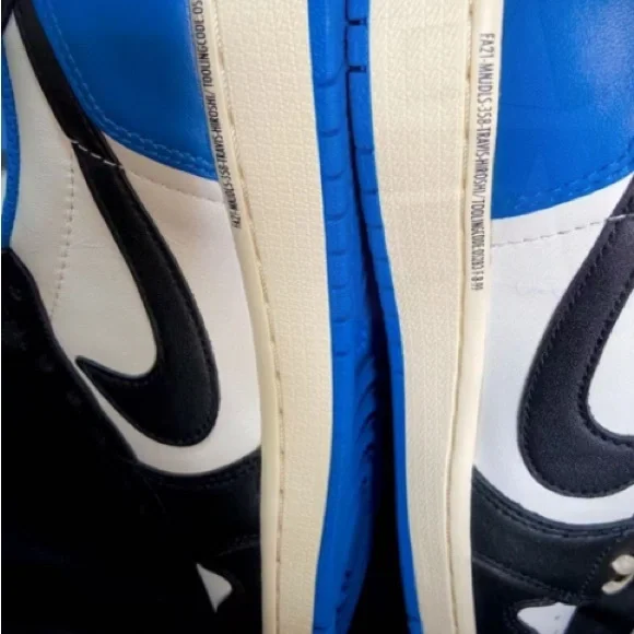 Nike Travis Scott Jordan’s - Picture 3 of 3